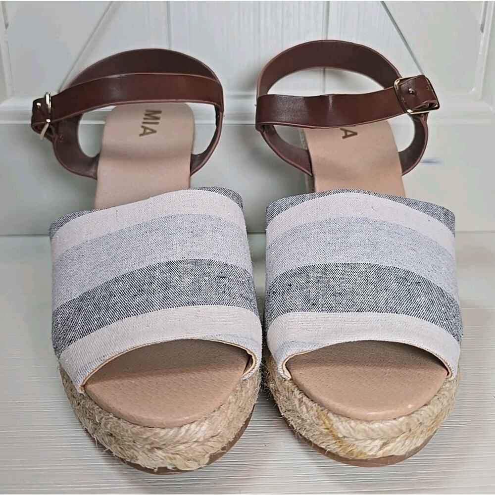 MIA Martina Espadrille Wedge Sandals 9.5 Blue White Striped Ankle Strap Rope - Picture 9 of 10